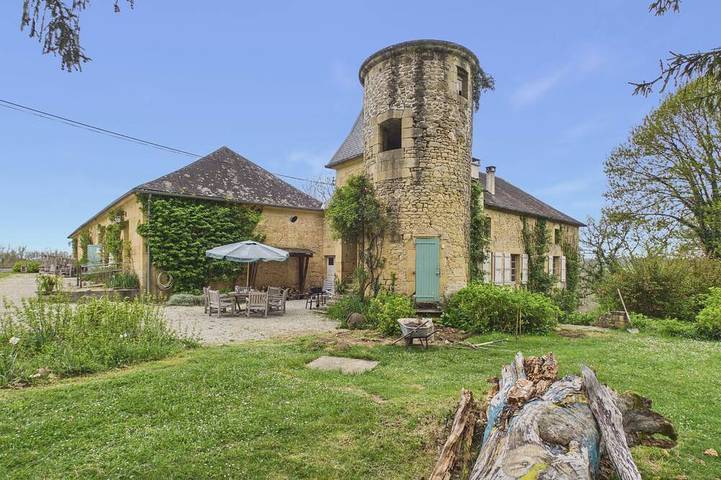 Gîte pour 5 personnes, avec jardin et piscine