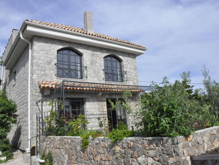 Ferienhaus für 4 Personen, mit Balkon und Pool in Montenegro - 2