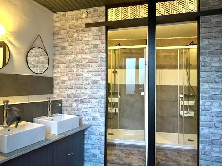 Location de vacances pour 12 personnes, avec terrasse, animaux acceptés à Lusignan - 4