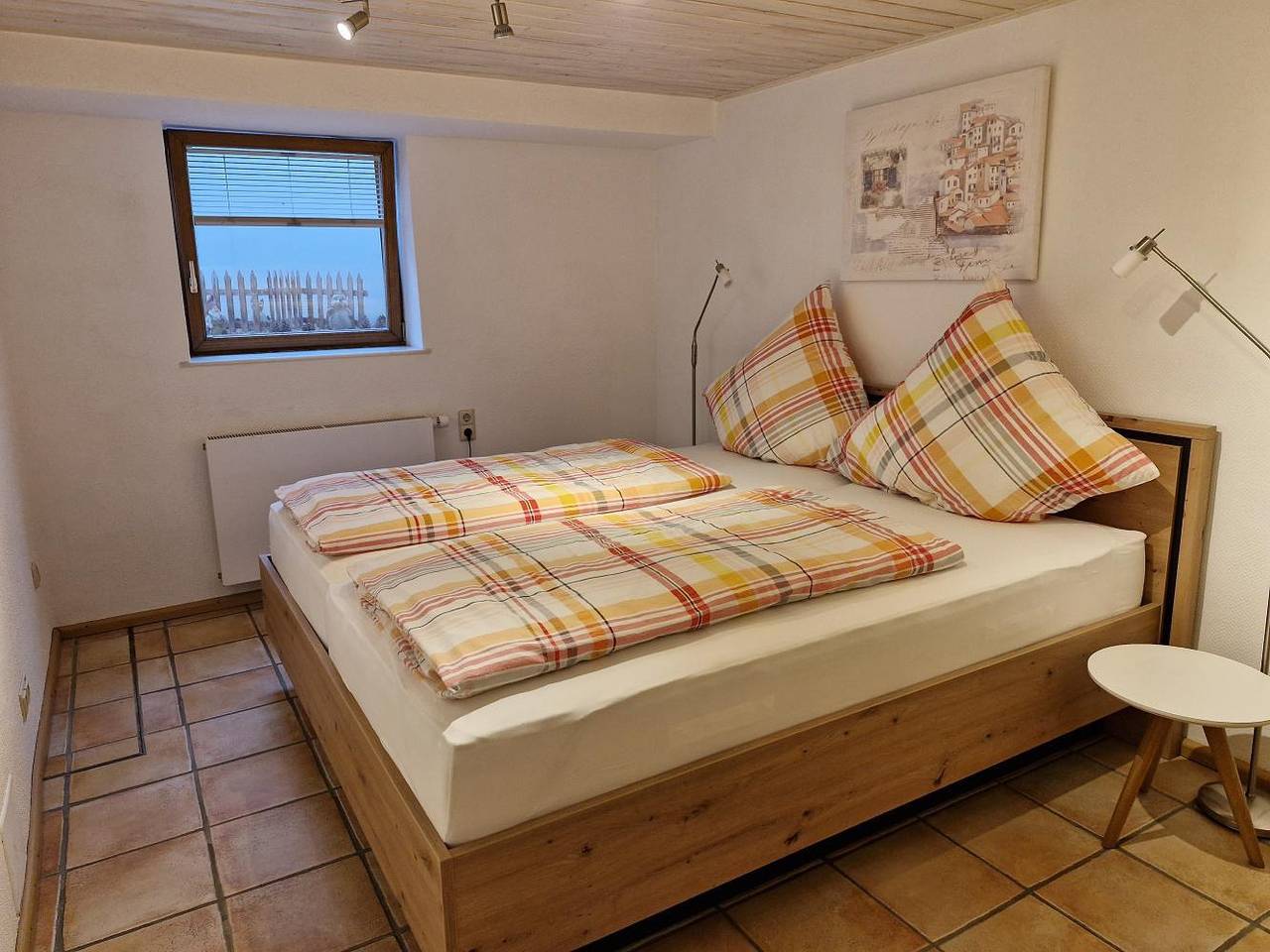 Ganze Ferienwohnung, Casa Regina - Ferienwohnung, 65 qm, 3 Zimmer, Terrasse, max. 4 Personen in Bodman-Ludwigshafen, Obersee (Bodensee)