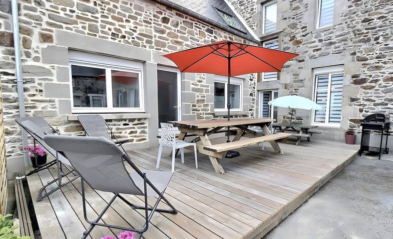 Maison de Vacances 'Les Hirondelles' avec Terrasse Privée et Wi-Fi in Matignon, Région de Dinan