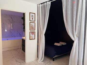 Gîte pour 2 personnes, avec jacuzzi à Livron-sur-Drôme