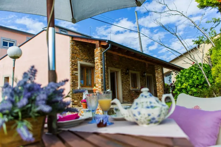 Casa rural para 2 personas, con jardín y vistas, Se admiten mascotas - 1