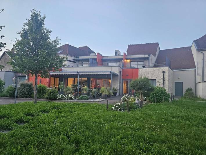 Hôtel pour 2 personnes, avec piscine ainsi que jardin et vue