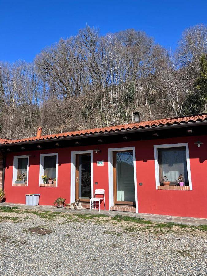B&b per 5 persone, con Terrazza e Giardino nonché Panorama in Canavese
