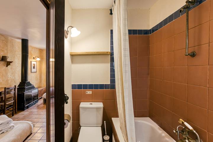 Chambre d’hôte pour 4 personnes, avec jardin et bassin pour enfant, animaux acceptés dans Catalogne - 4