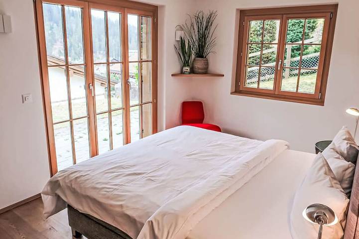 Chalet für 8 Personen, mit Sauna und Pool sowie Balkon in Laax - 4