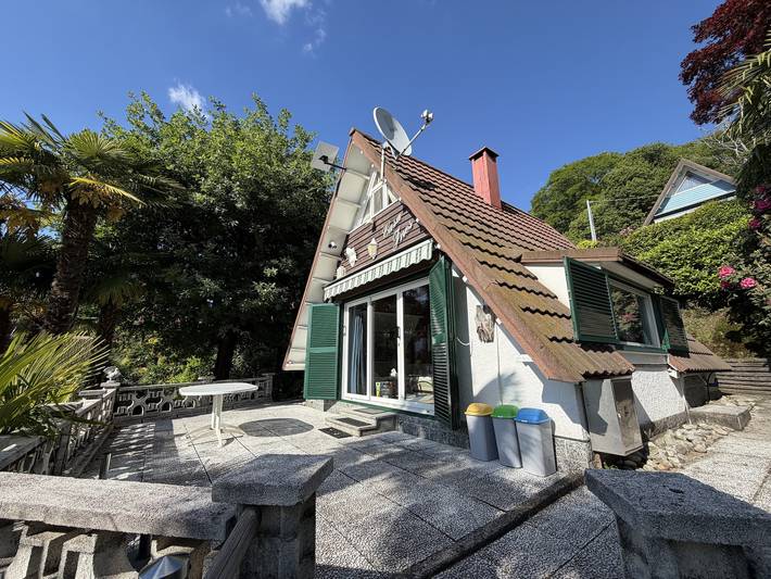 Casa vacanza per 5 persone, con Giardino e Piscina per bambini nonché Vista lago