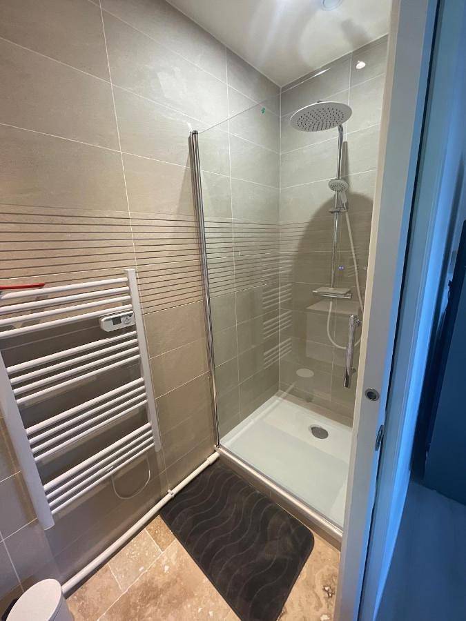Appartement entier, By nuit-parisienne Villemomble joli appartement tout confort in Villemomble, Seine-Saint-Denis