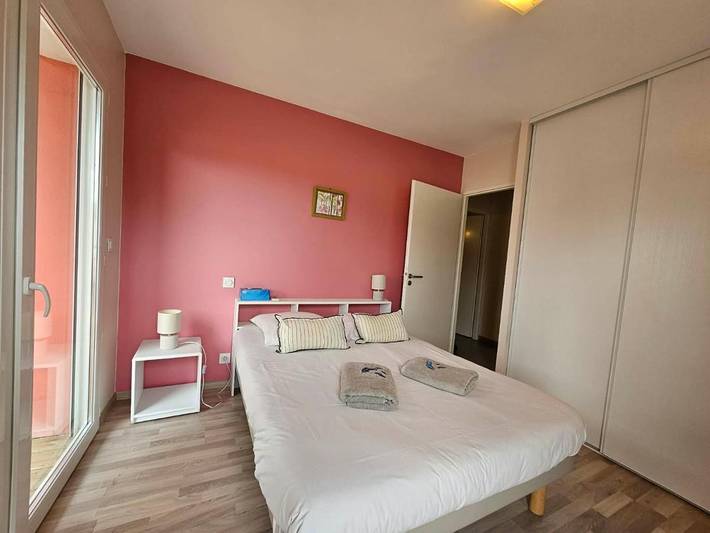 Gîte pour 3 personnes, avec terrasse dans Plage du Mauret - 2
