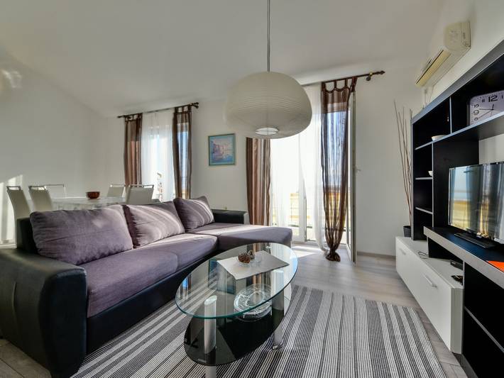 Ferienwohnung für 5 Personen, mit Garten und Balkon in Novi Vinodolski - 3