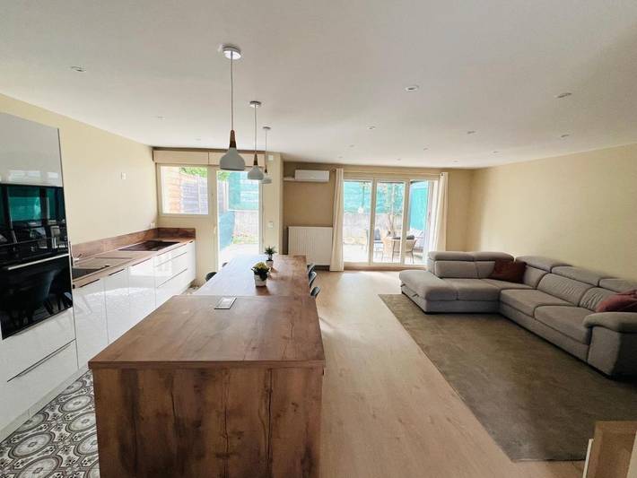 Villa pour 8 personnes, avec balcon à Lyon