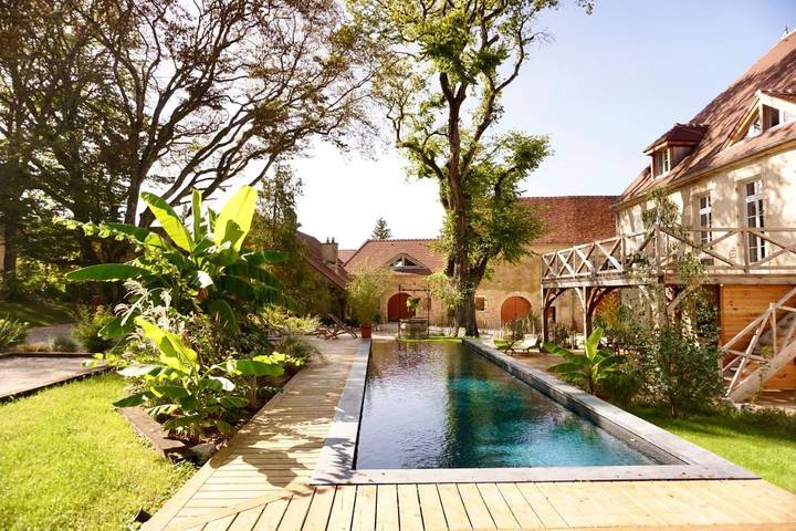 Chambre d’hôte pour 2 personnes, avec Terrasse et Jardin ainsi que Piscine et Vue dans Molay