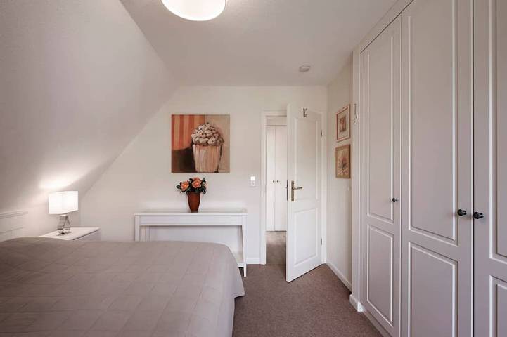 Ferienhaus für 8 Personen, mit Terrasse und Garten in Alkersum - 2