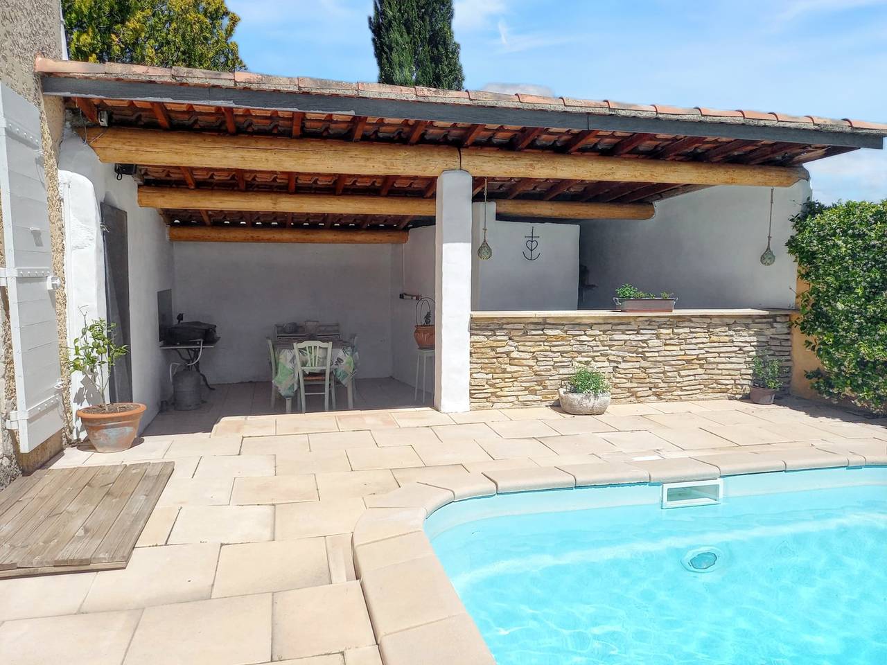 Maison avec piscine privée à Caromb, idéale pour famille in Caromb, Parc naturel régional du Mont-Ventoux