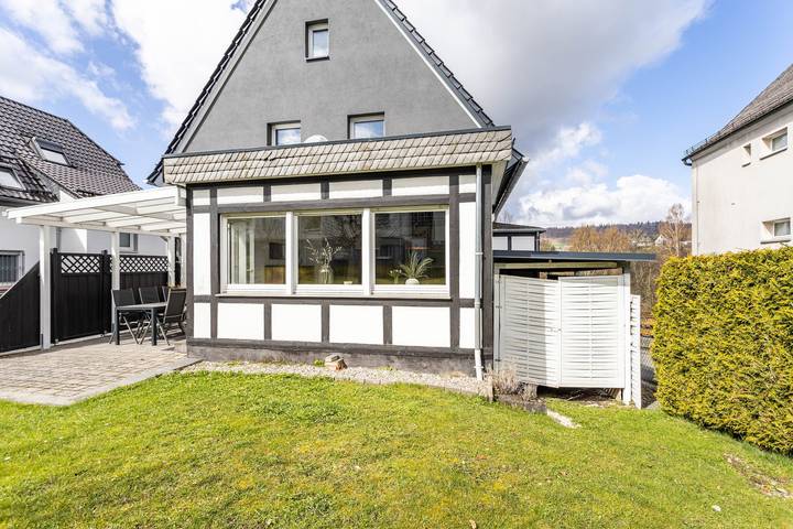 Landhaus Augenblicke in Olsberg mit überdacher Terrasse und eingezäuntem Garten, Hunde willkommen in Olsberg, Hochsauerlandkreis
