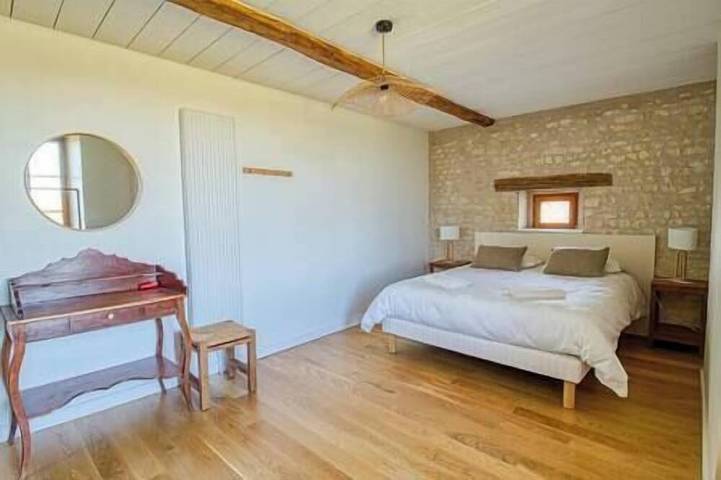 Location de vacances pour 13 personnes, avec jardin dans Gardefort - 3