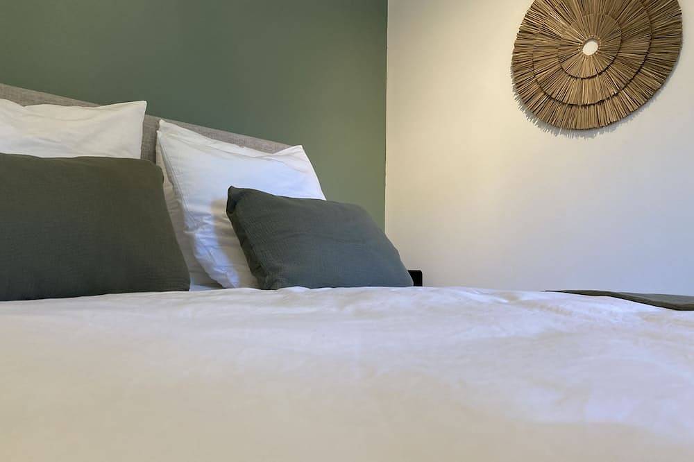 Entire apartment, Les Mirandelles - Vue/accès lac in Le Bourget-du-Lac, Chambéry region