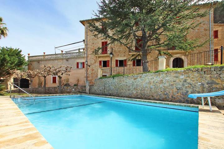 Casa de vacaciones para 6 personas, con piscina además de terraza y jardín - 1