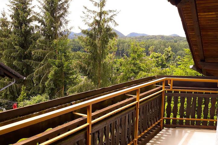 Ferienwohnung für 3 Personen, mit Balkon und Whirlpool im Dahner Felsenland