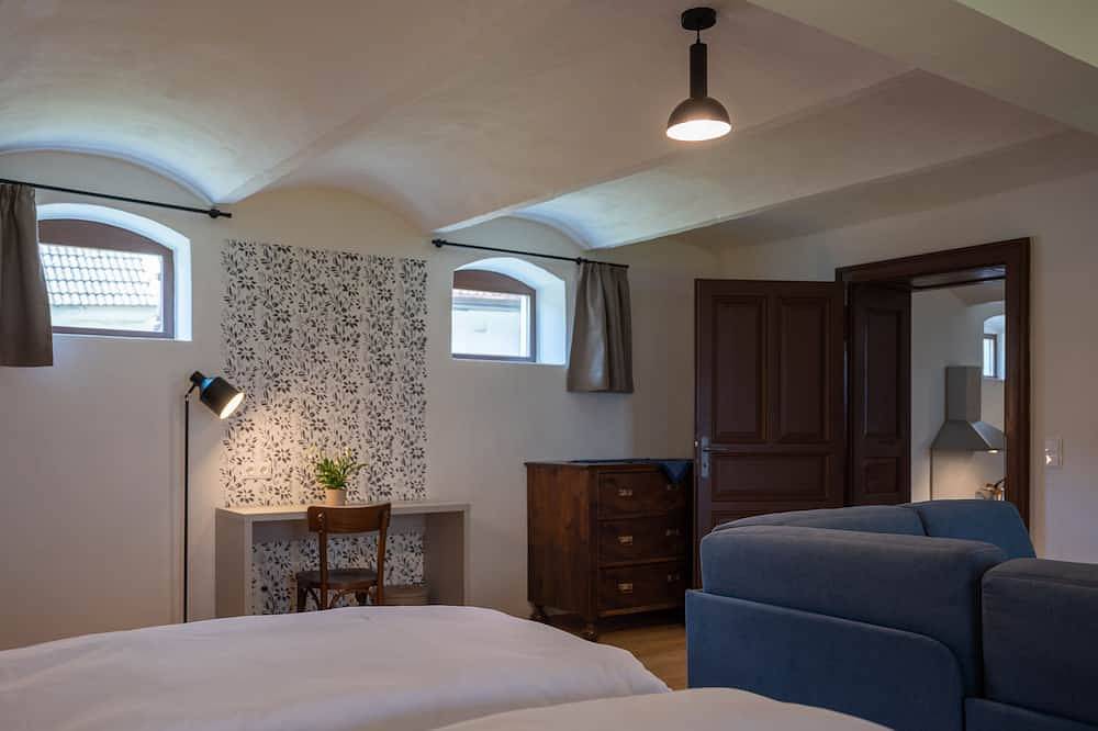 Ganze Wohnung, Romantisches Appartement in historischen Streckhof in Weinregion in Lutzmannsburg, Mittelburgenland