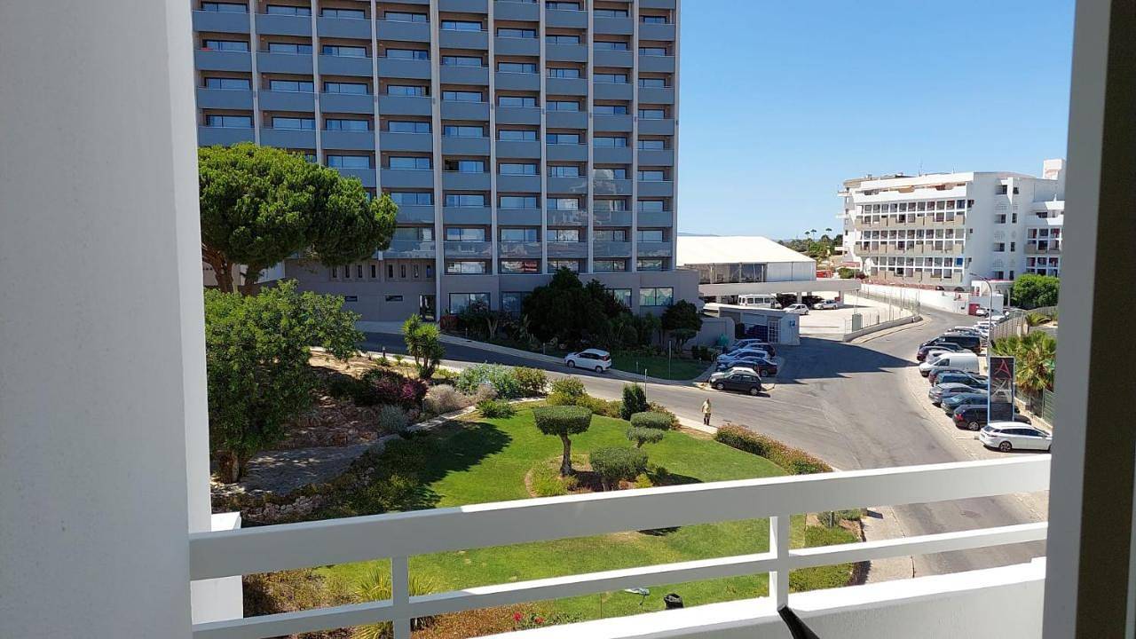Apartamento inteiro, Apartamento 90m2 com vista mar - Albufeira in Albufeira, Albufeira e Olhos de Água
