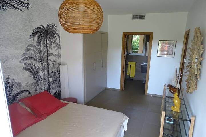 Gîte pour 8 personnes, avec terrasse dans Plage de Pinarello - 3