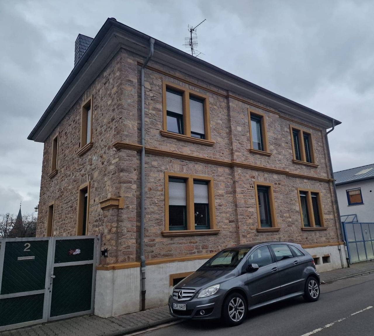 Ganze Ferienwohnung, Ferien-/Monteurwohnung mit Balkon in Wöllstein, Rheinhessen