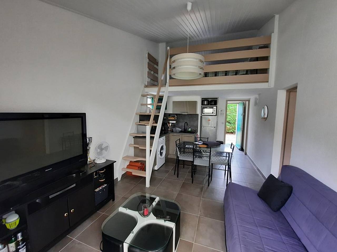Maison Rénovée 400m de la Plage avec Terrasse et Parking, La Faute-sur-Mer in L'Aiguillon-la-Presqu'île, Vendée