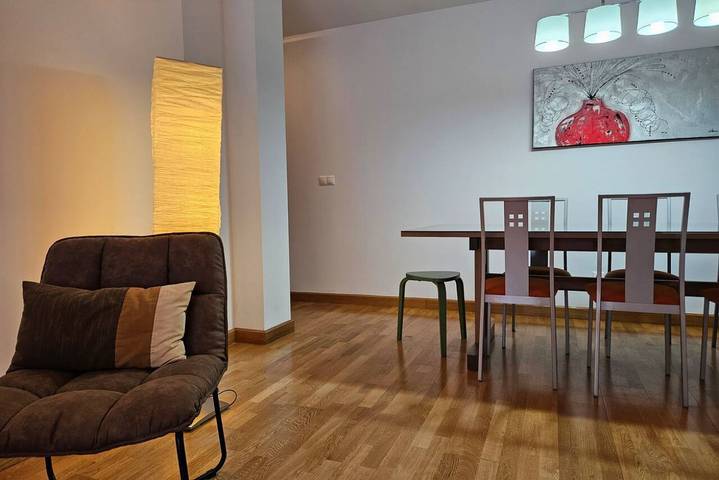Apartamento entero, 13B01 Apartamento con garaje y terraza in Playa de Santa Marina (Ribadesella), Ribadesella