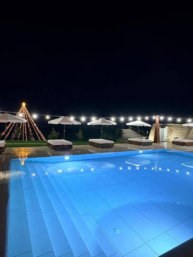 Casa vacanza per 2 persone, con giardino e piscina nonché idromassaggio a Melendugno