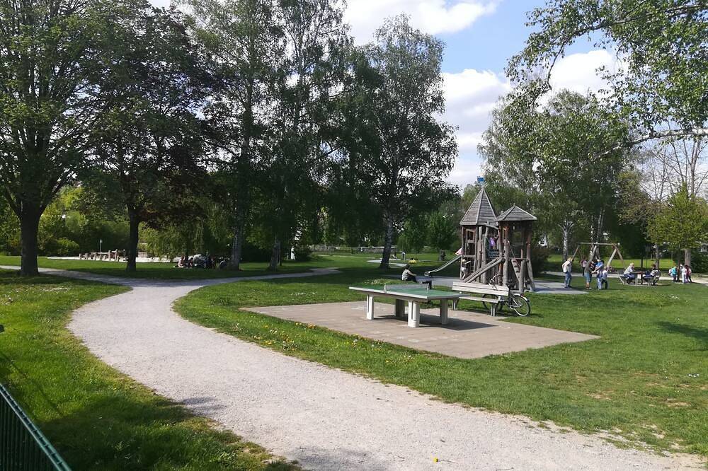 Vakantiehuis op het park - groen, rustig en centraal in Diez, Lahn-Taunus