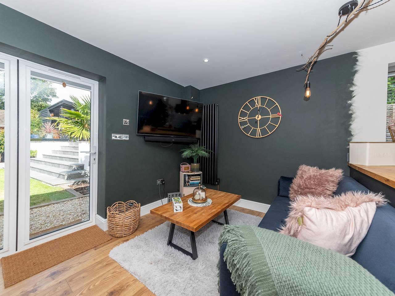 The Lodge - Elegant Comfort in a Peaceful Setting in Reading, Berkshire