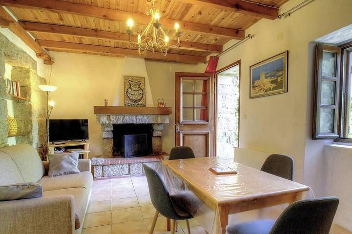 Location de vacances pour 2 personnes, avec jardin à Levie - 4