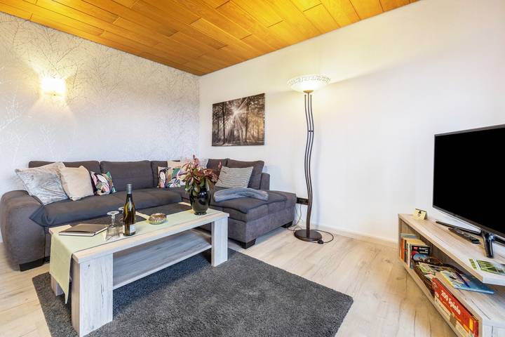 Hel lejlighed, Apartment '55qm' with Private Terrace, Private Garden and Wi-Fi in Herscheid, Märkischer Kreis