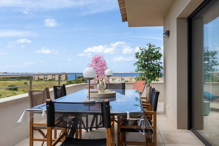 Gîte pour 4 personnes, avec balcon dans Plage d'Agosta