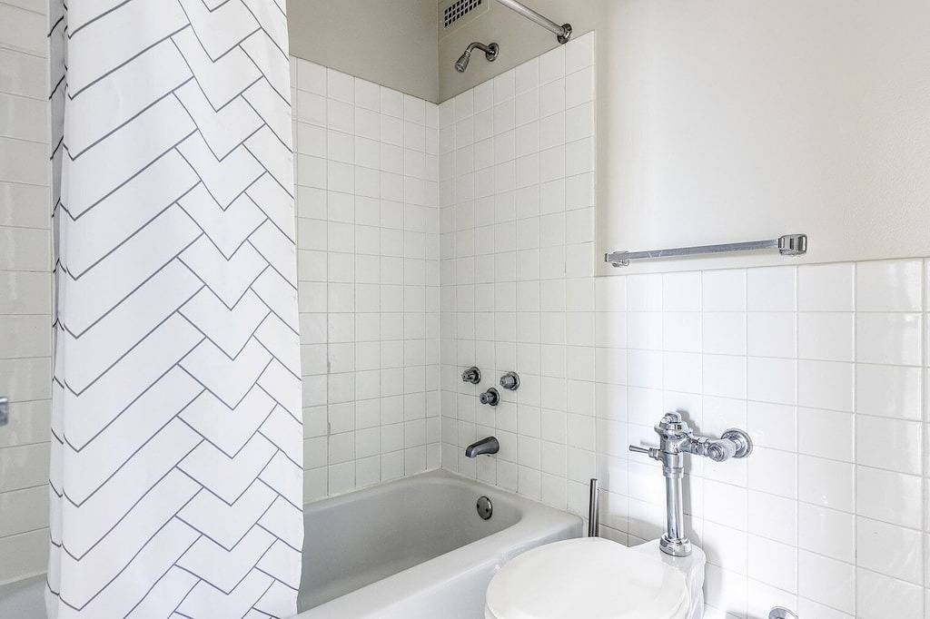 Loft for 2 Guests in Chicago, Cook County