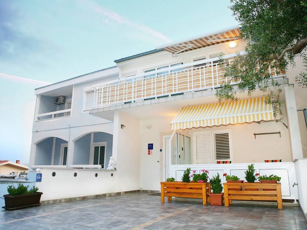 Ganzes Studio, Studio Ferienwohnung mit Balkon in Baska Voda, Makarska Riviera