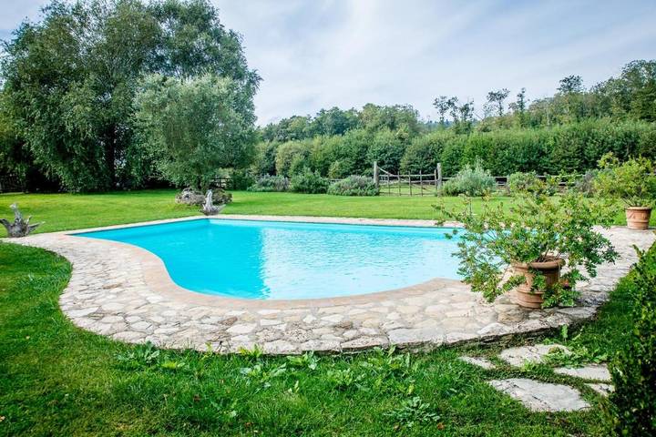 Location de vacances pour 7 personnes, avec vue sur le lac et piscine ainsi que jardin et vue à Bracciano - 3