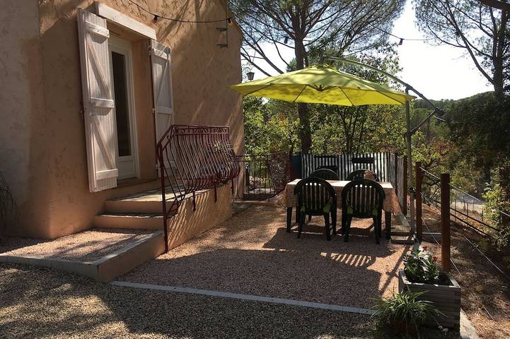 Villa für 6 Personen, mit Garten und Terrasse - 1