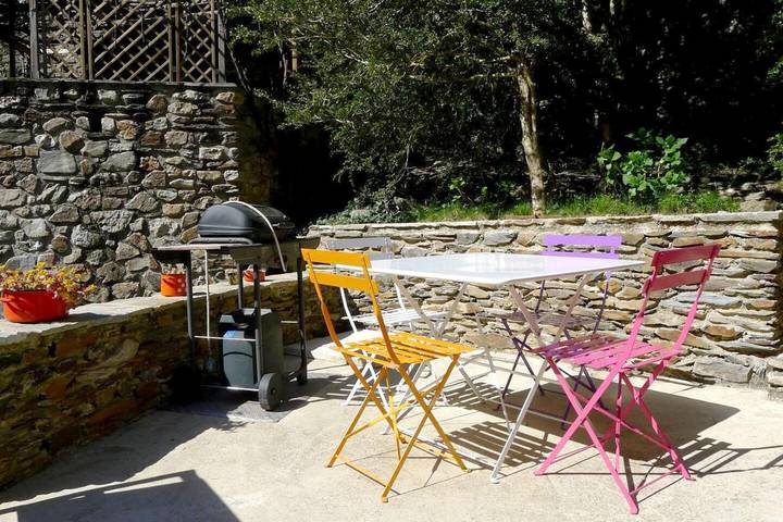 Location de vacances pour 8 personnes, avec terrasse et jardin à Saint-André-de-Valborgne - 4