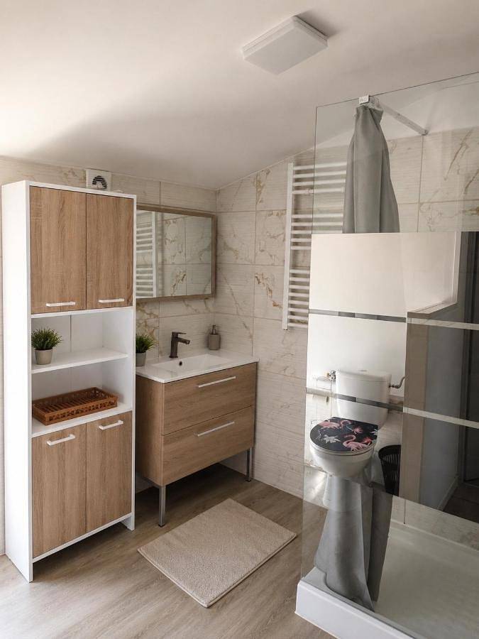 Chambre privée dans une maison avec jardin potager in Alès, Parc national des Cévennes