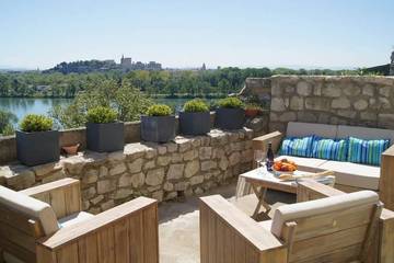 Chambre d’hôte pour 3 personnes, avec piscine et jardin à Villeneuve-lès-Avignon