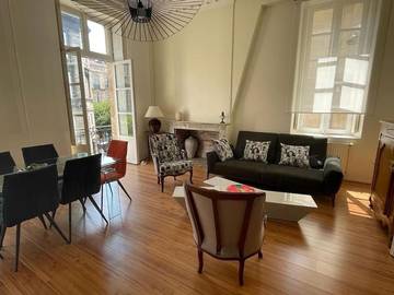 Gîte pour 4 personnes, avec vue et balcon dans Theatre Femina