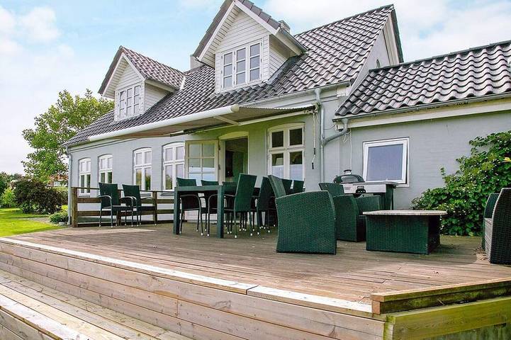 Ferieudlejning for 10 personer i Middelfart