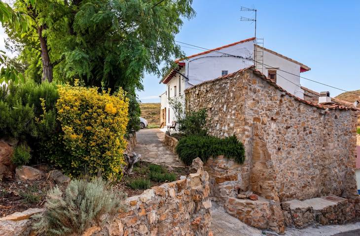 Apartamento para 12 personas, con Terraza y Jardín en Gúdar-Javalambre