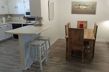 Vacation Home for 6 Guests in Miramar Beach, Emerald Coast, Picture 4