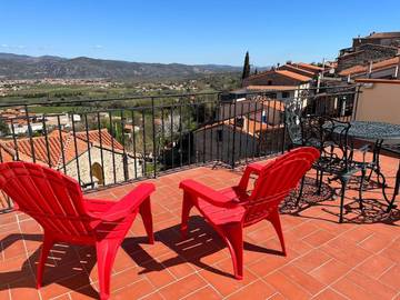 Location de vacances pour 7 personnes, avec balcon et vue à Joch