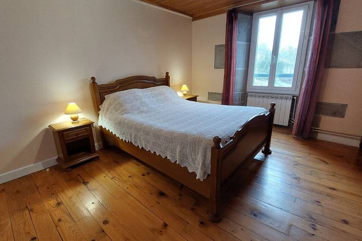 Location de vacances pour 12 personnes, avec jardin, animaux acceptés à Thiézac - 4