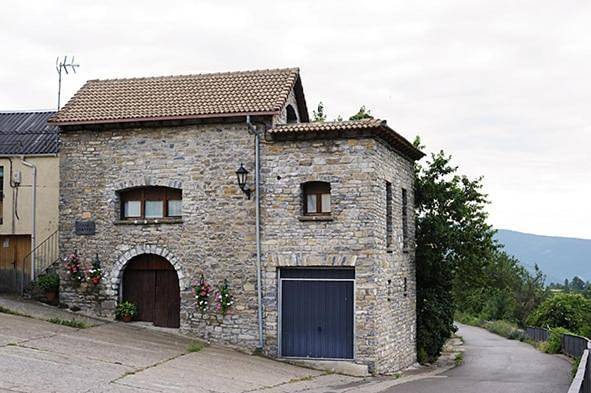 Casa rural para 6 personas, con Balcón además de Terraza y Vistas en Biescas